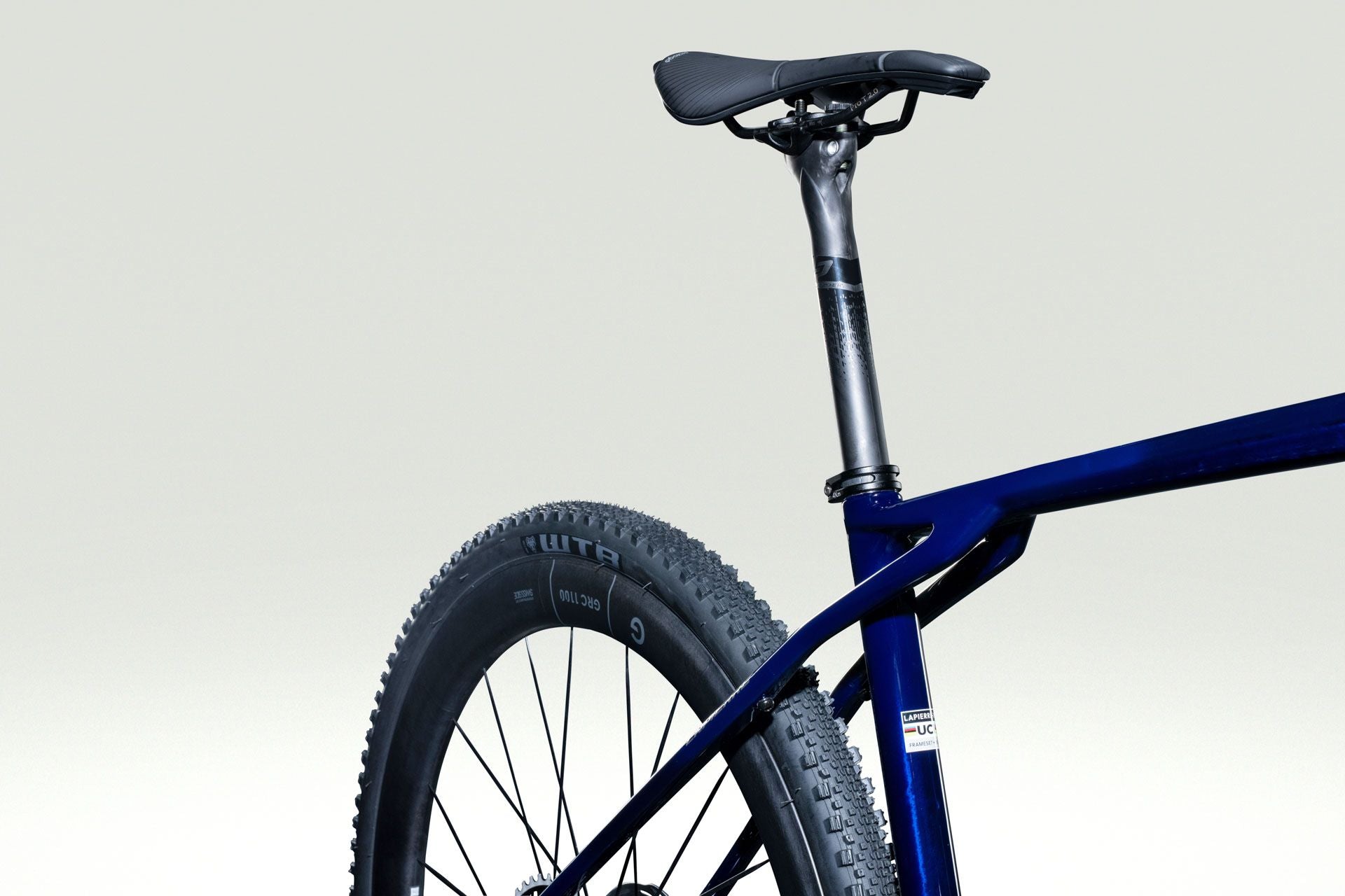 Crosshill CF 9.0