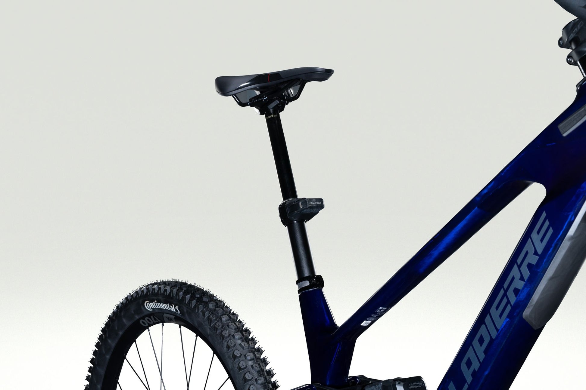 LAPIERRE_MY26_SPICY-CF-TEAM_Mullet_DETAIL-6_LSDUA